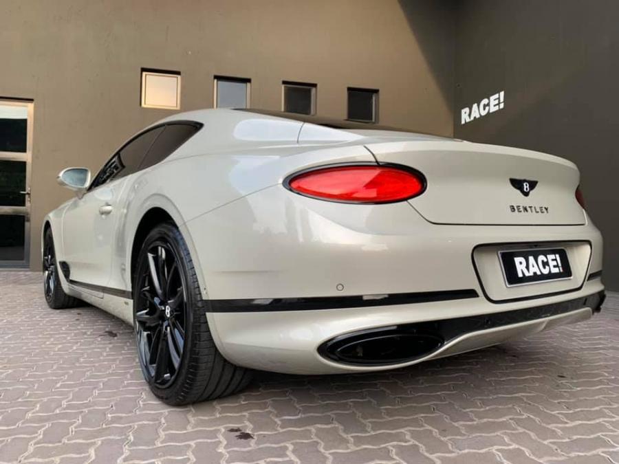  Bentley Continental GT Signature Edition by RACE! 2020 года  (фото 9 из 11)